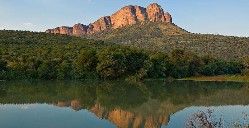 https://mdw-travel-data-us-east-1.s3.amazonaws.com/img/country/South-Africa/Marakele-National-Park/img_01.jpg