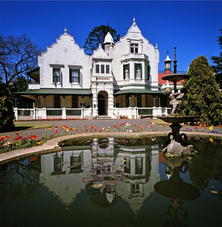 https://mdw-travel-data-us-east-1.s3.amazonaws.com/img/country/South-Africa/Melrose-House-Museum/img_01.jpg