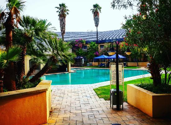 https://mdw-travel-data-us-east-1.s3.amazonaws.com/img/country/South-Africa/Mmabatho-Palms-Hotel-Casino-Convention-Resort/img_02.jpg