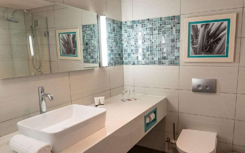 https://mdw-travel-data-us-east-1.s3.amazonaws.com/img/country/South-Africa/Mmabatho-Sun-Hotel/img_02.jpg