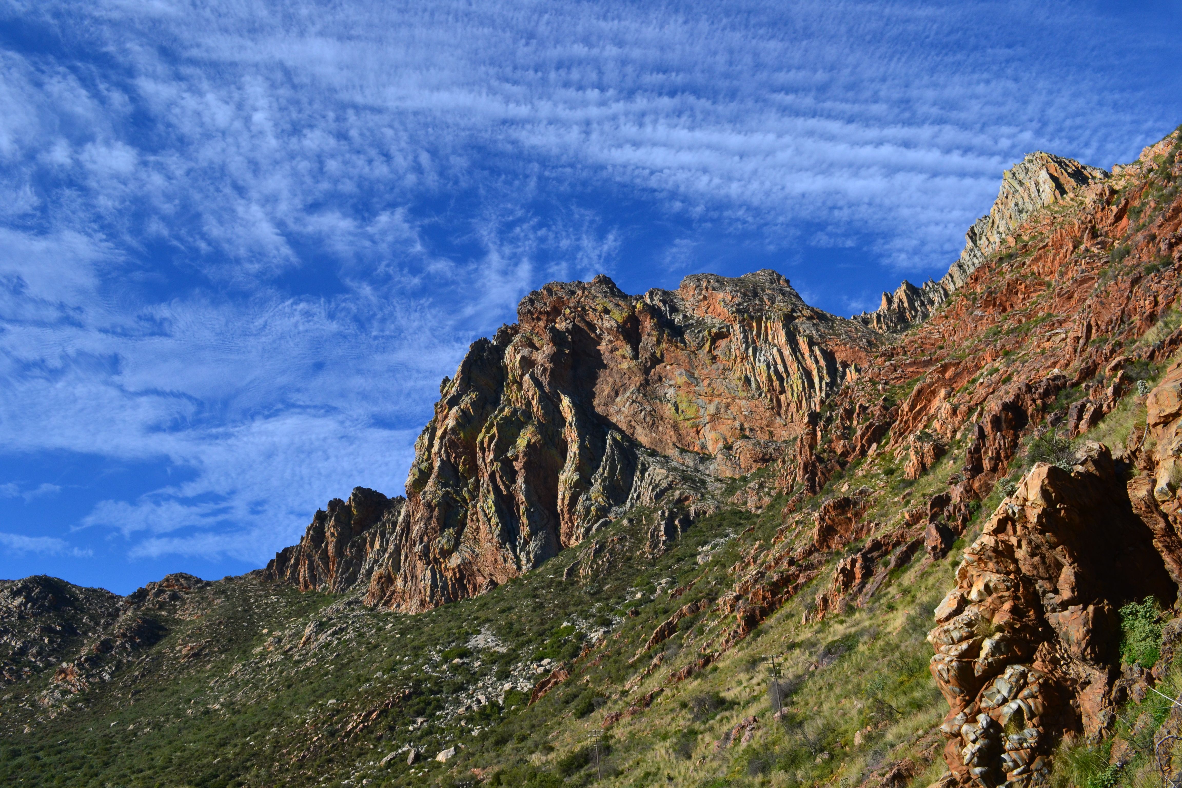 https://mdw-travel-data-us-east-1.s3.amazonaws.com/img/country/South-Africa/Montagu/img_01.jpg