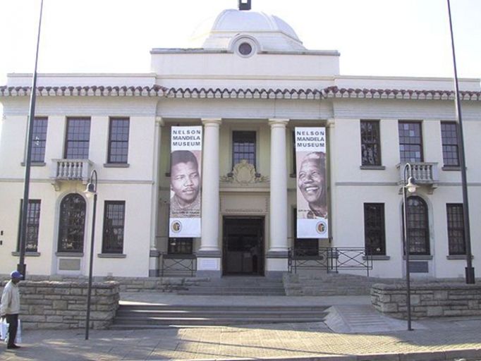 https://mdw-travel-data-us-east-1.s3.amazonaws.com/img/country/South-Africa/Nelson-Mandela-Museum/img_01.jpg