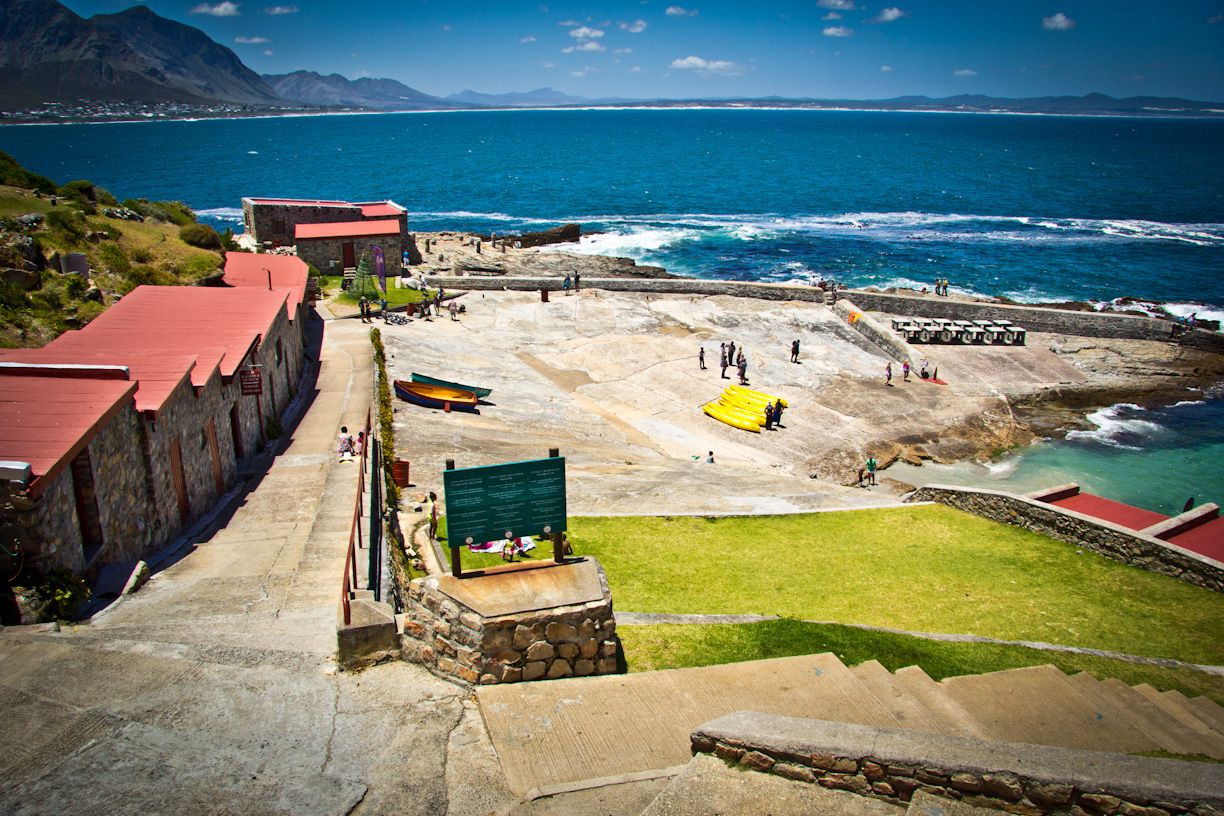 https://mdw-travel-data-us-east-1.s3.amazonaws.com/img/country/South-Africa/Old-Harbour-Museum/img_01.jpg
