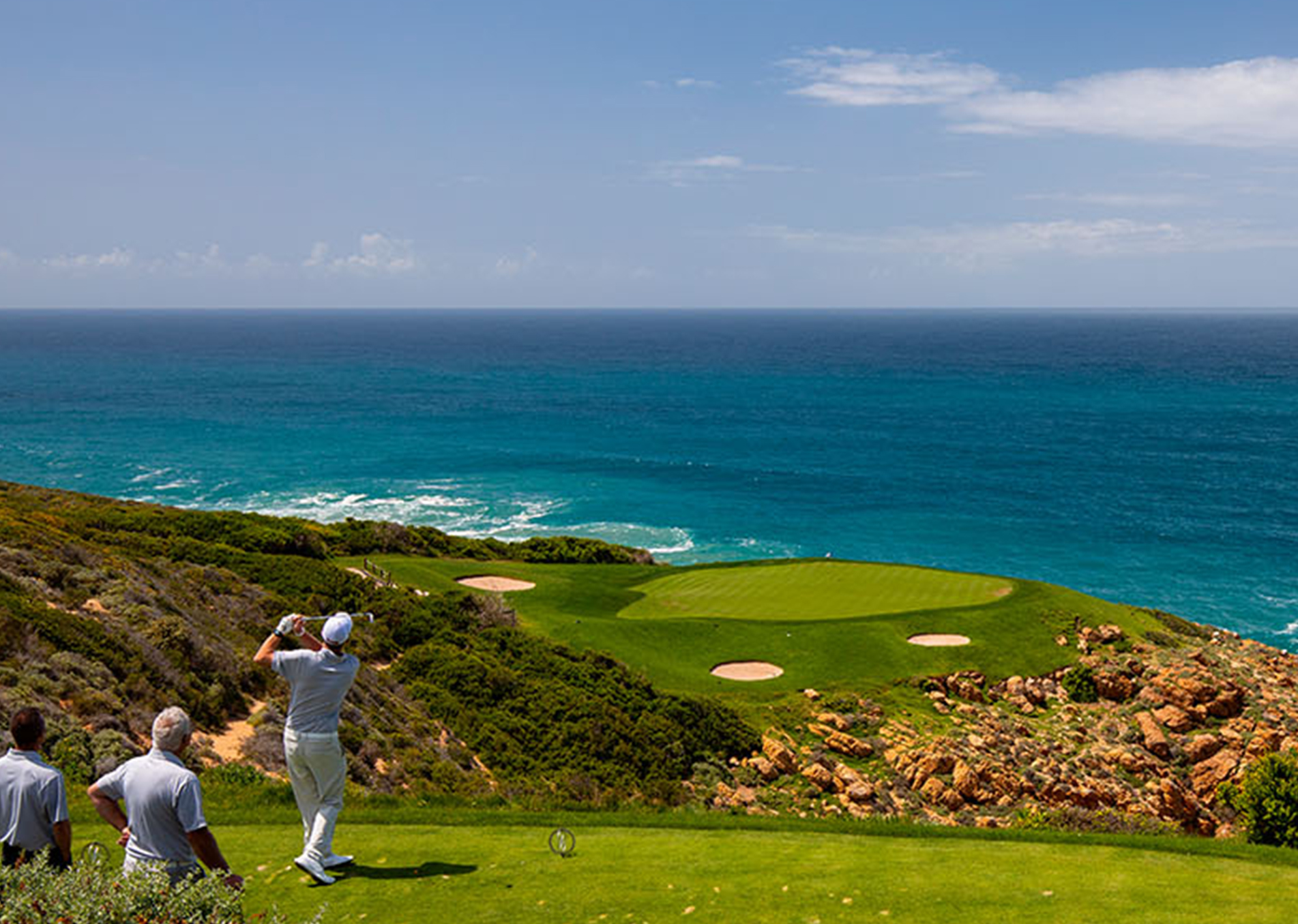 https://mdw-travel-data-us-east-1.s3.amazonaws.com/img/country/South-Africa/Pinnacle-Point-Golf-Course/img_01.jpg