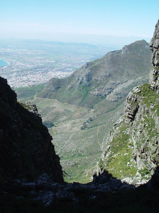 https://mdw-travel-data-us-east-1.s3.amazonaws.com/img/country/South-Africa/Platteklip-Gorge/img_01.jpg