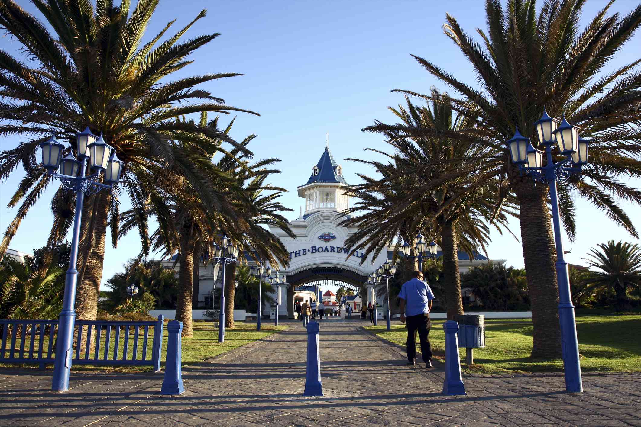 https://mdw-travel-data-us-east-1.s3.amazonaws.com/img/country/South-Africa/Port-Elizabeth-City-Hall/img_03.jpg