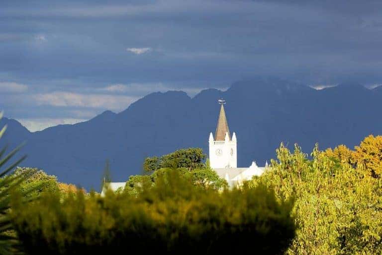 https://mdw-travel-data-us-east-1.s3.amazonaws.com/img/country/South-Africa/Riebeek-Valley/img_03.jpg