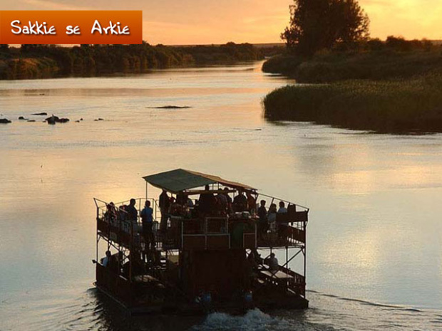 https://mdw-travel-data-us-east-1.s3.amazonaws.com/img/country/South-Africa/Sakkie-se-Arkie-River-Cruises/img_03.jpg