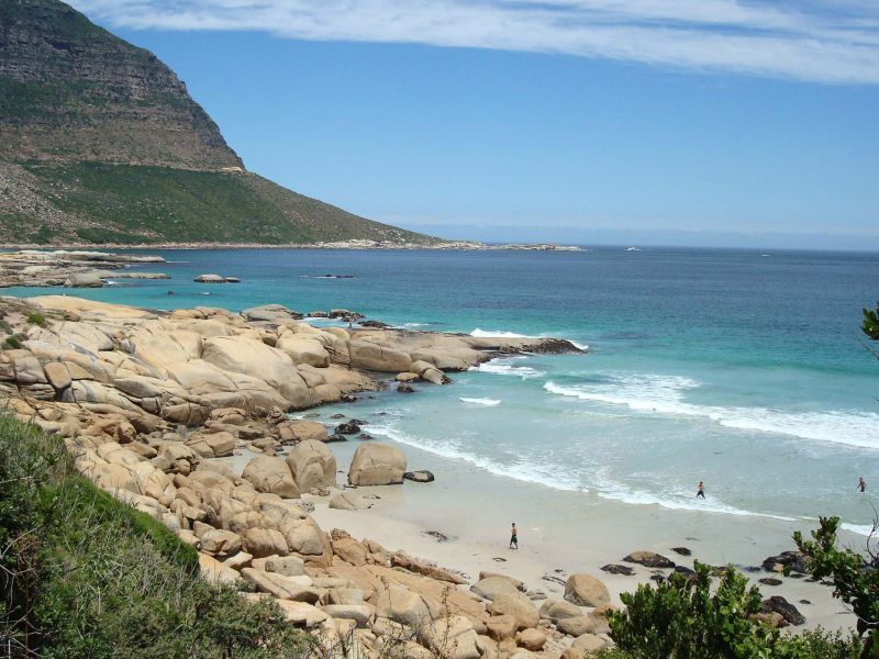 https://mdw-travel-data-us-east-1.s3.amazonaws.com/img/country/South-Africa/Sandy-Bay-Beach/img_02.jpg