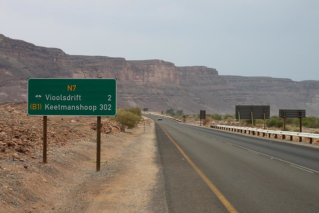 https://mdw-travel-data-us-east-1.s3.amazonaws.com/img/country/South-Africa/South-Africa---Namibia-Border/img_03.jpg