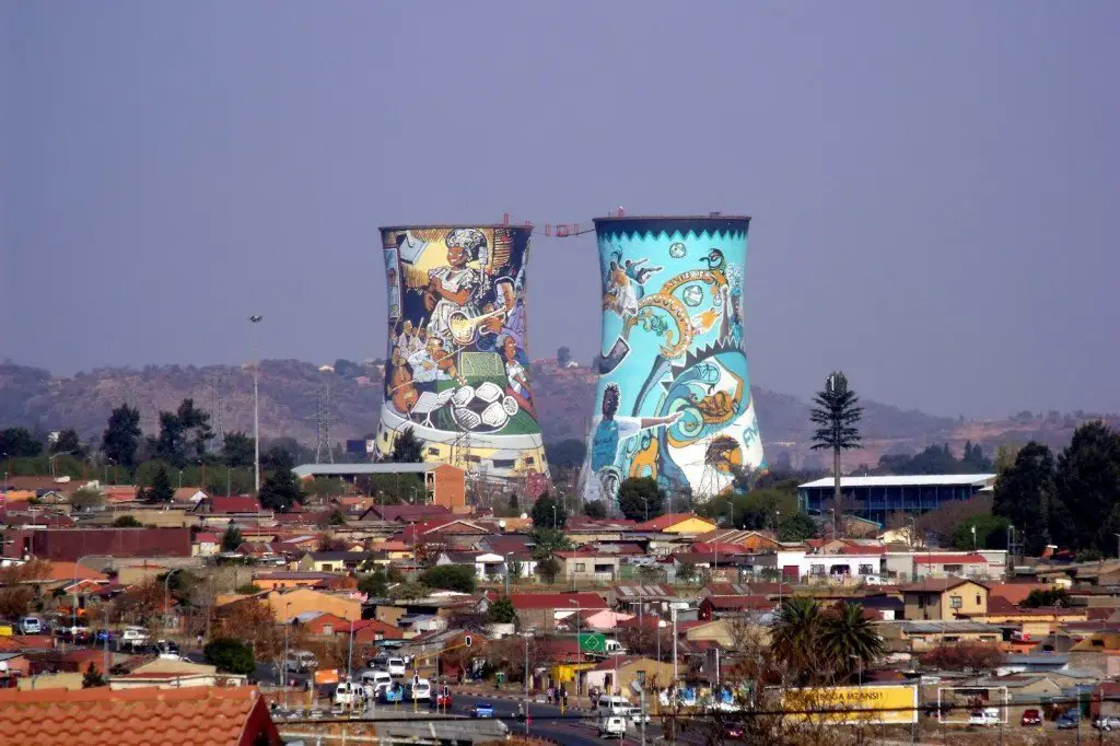 https://mdw-travel-data-us-east-1.s3.amazonaws.com/img/country/South-Africa/Soweto/img_00.jpg