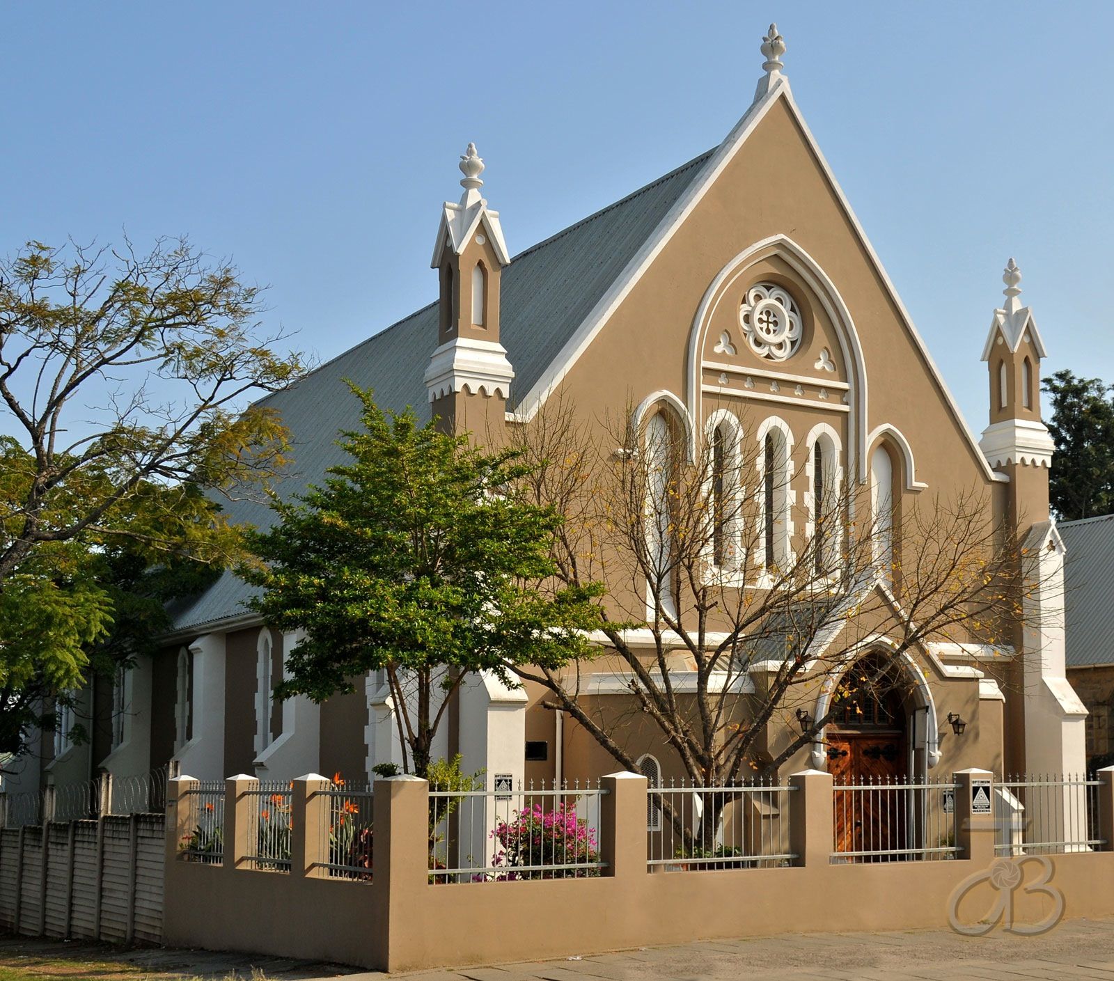 https://mdw-travel-data-us-east-1.s3.amazonaws.com/img/country/South-Africa/St-Johns-Methodist-Church/img_02.jpg