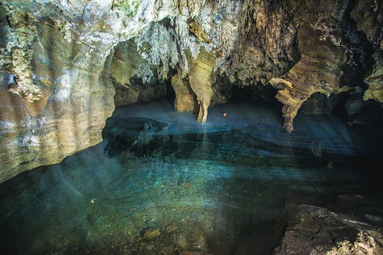 https://mdw-travel-data-us-east-1.s3.amazonaws.com/img/country/South-Africa/Sterkfontein-Caves/img_03.jpg
