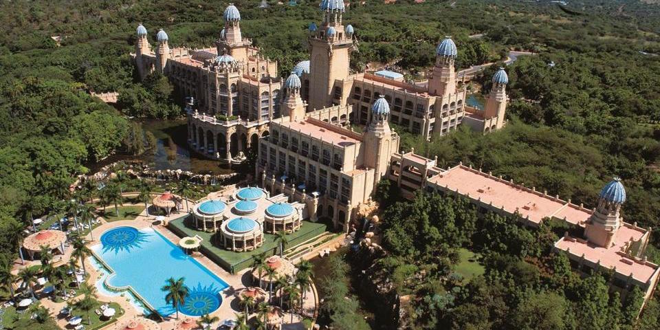 https://mdw-travel-data-us-east-1.s3.amazonaws.com/img/country/South-Africa/The-Palace-of-the-Lost-City/img_01.jpg