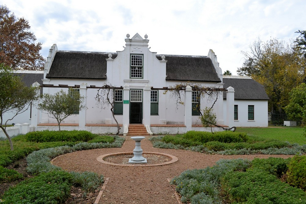 https://mdw-travel-data-us-east-1.s3.amazonaws.com/img/country/South-Africa/The-Stellenbosch-Village-Museum/img_03.jpg