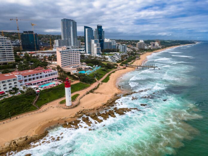 https://mdw-travel-data-us-east-1.s3.amazonaws.com/img/country/South-Africa/Umhlanga-Beach/img_00.jpg