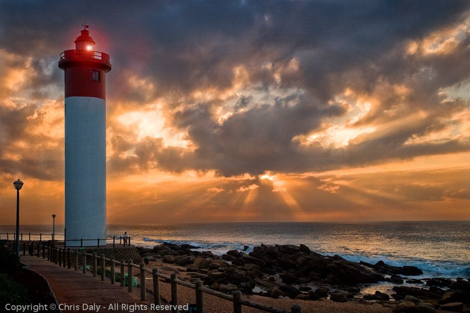 https://mdw-travel-data-us-east-1.s3.amazonaws.com/img/country/South-Africa/Umhlanga-Lighthouse/img_02.jpg