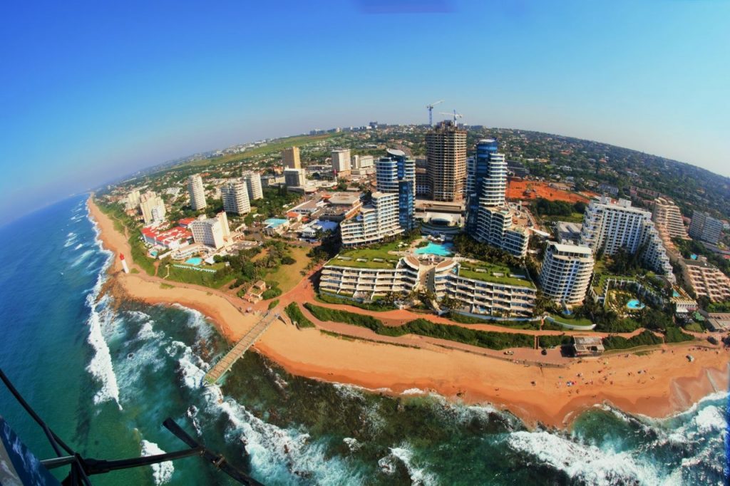 https://mdw-travel-data-us-east-1.s3.amazonaws.com/img/country/South-Africa/Umhlanga-Rocks-Drive/img_02.jpg