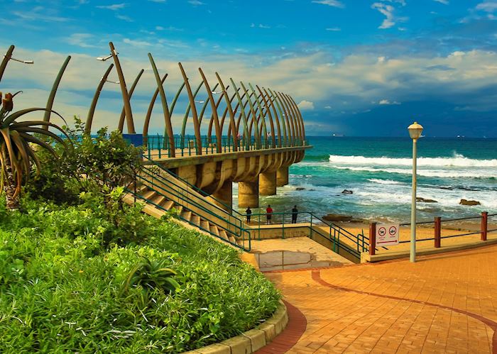 https://mdw-travel-data-us-east-1.s3.amazonaws.com/img/country/South-Africa/Umhlanga-Village/img_02.jpg
