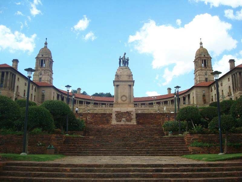 https://mdw-travel-data-us-east-1.s3.amazonaws.com/img/country/South-Africa/Union-Buildings/img_02.jpg