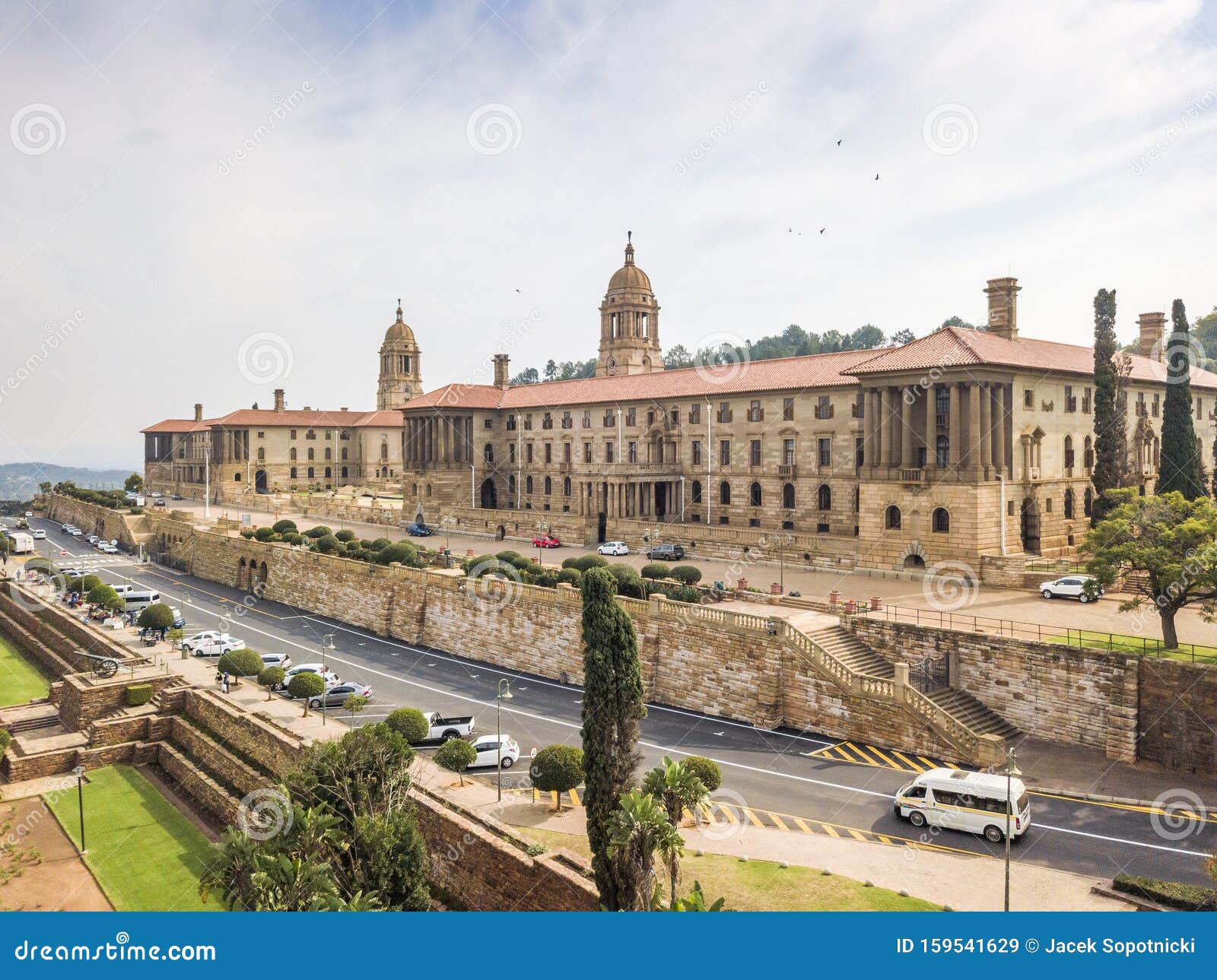 https://mdw-travel-data-us-east-1.s3.amazonaws.com/img/country/South-Africa/Union-Buildings/img_03.jpg