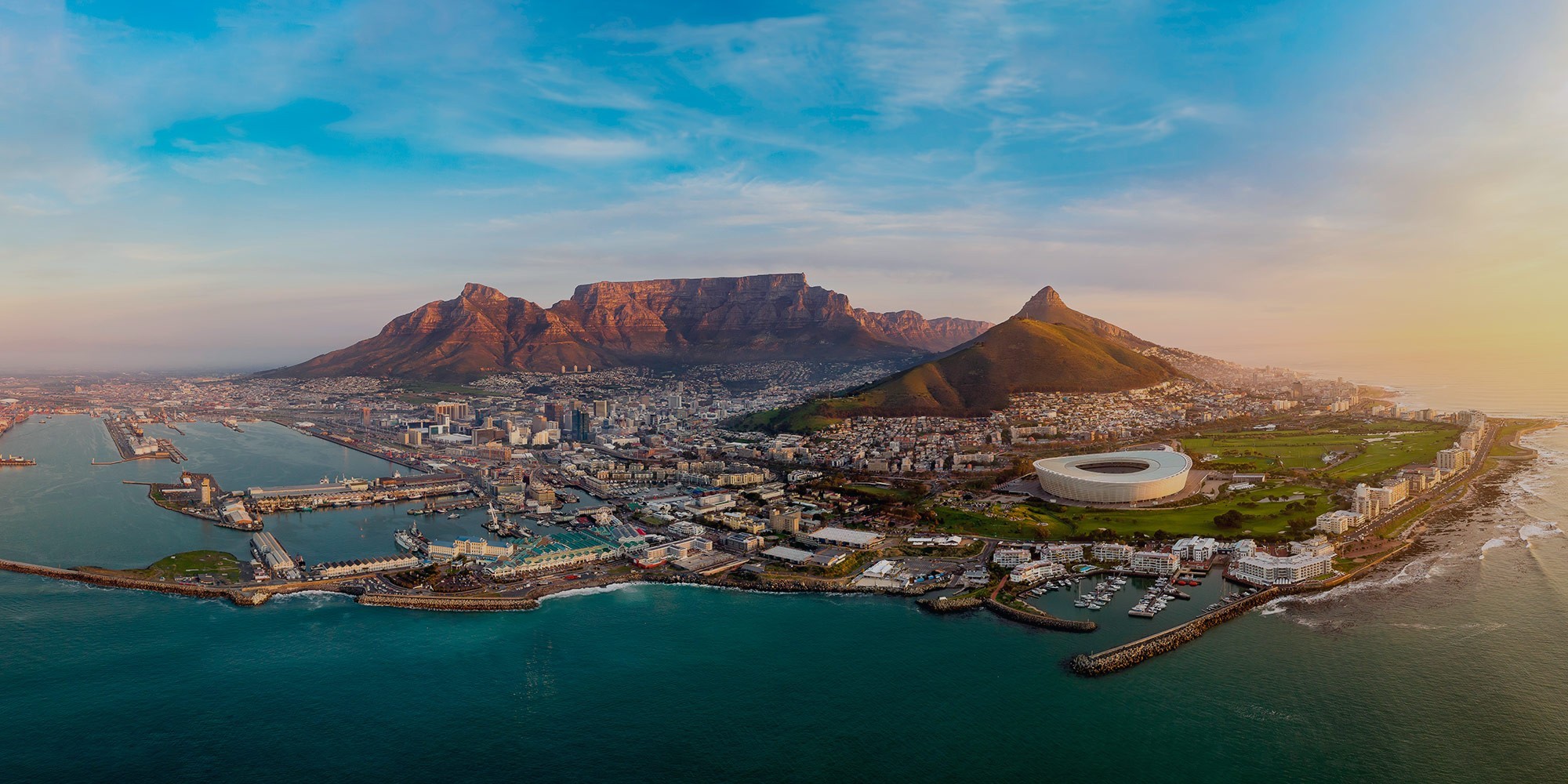 https://mdw-travel-data-us-east-1.s3.amazonaws.com/img/country/South-Africa/Valley-Of-The-Rainbow/img_02.jpg