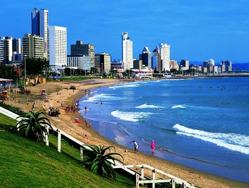 https://mdw-travel-data-us-east-1.s3.amazonaws.com/img/country/South-Africa/Voelklip-Beach/img_03.jpg