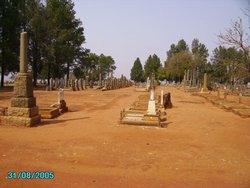 https://mdw-travel-data-us-east-1.s3.amazonaws.com/img/country/South-Africa/Vryheid-Hill-Cemetery/img_03.jpg