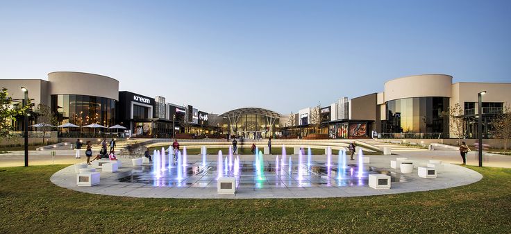https://mdw-travel-data-us-east-1.s3.amazonaws.com/img/country/South-Africa/Waterfall-Mall/img_00.jpg