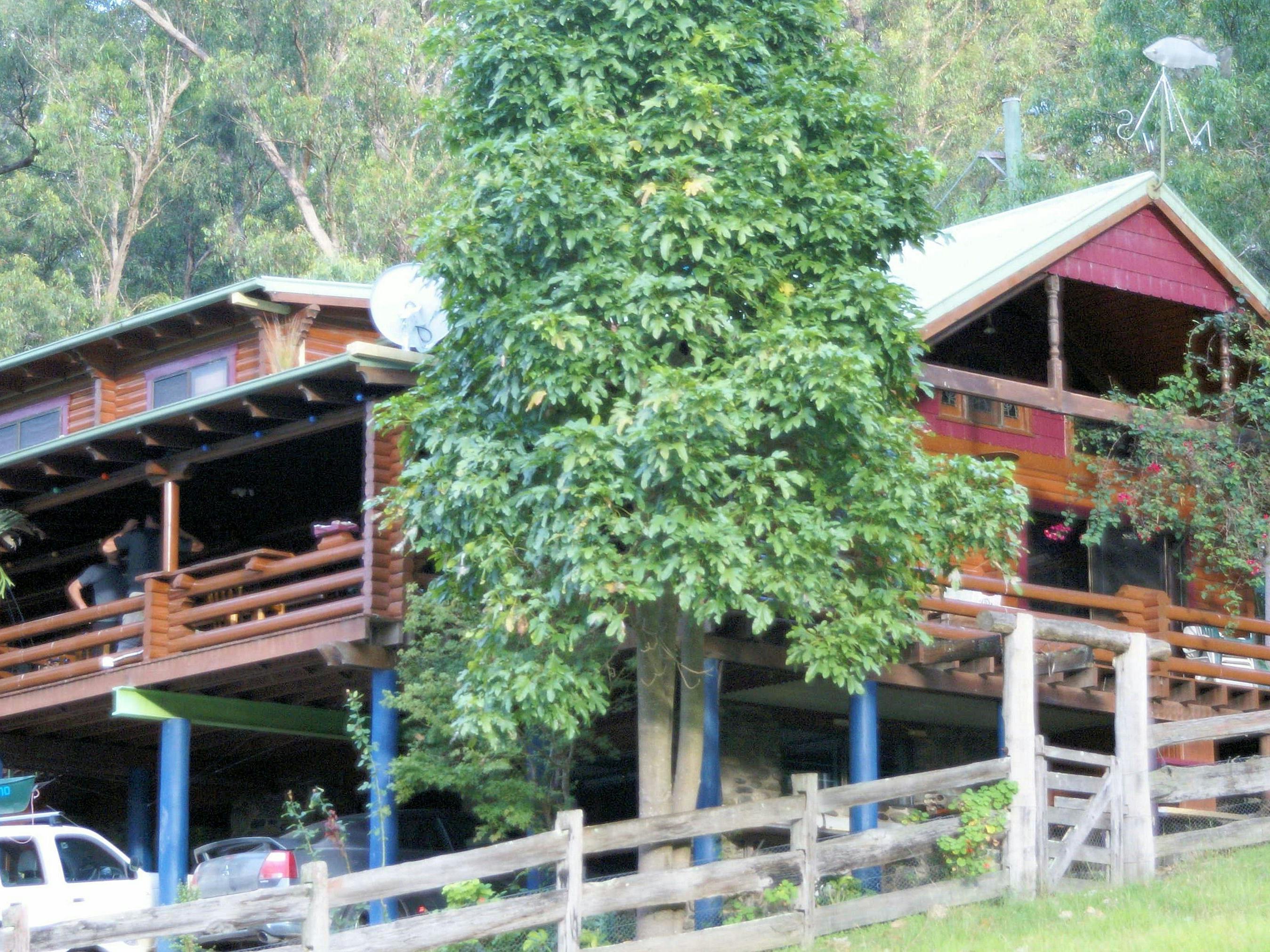 https://mdw-travel-data-us-east-1.s3.amazonaws.com/img/country/South-Africa/Wegbreek-at-Bass-Lodge/img_01.jpg