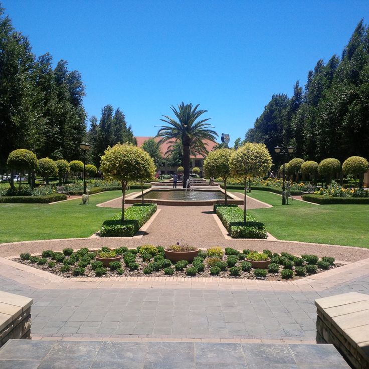 https://mdw-travel-data-us-east-1.s3.amazonaws.com/img/country/South-Africa/Windmill-Casino-and-Entertainment-Centre/img_01.jpg