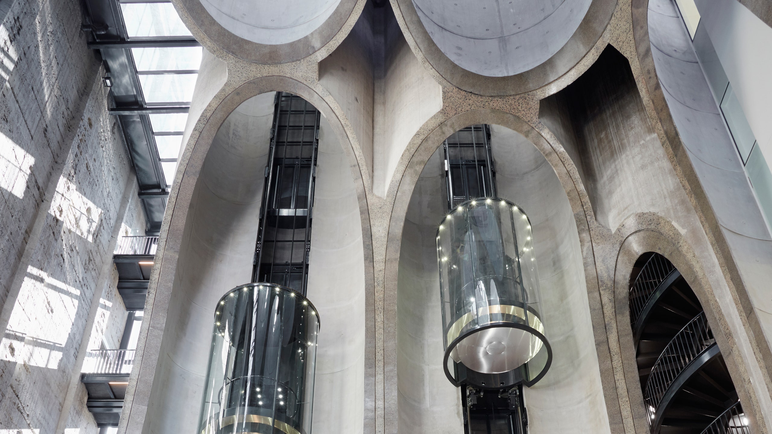 https://mdw-travel-data-us-east-1.s3.amazonaws.com/img/country/South-Africa/Zeitz-Museum-of-Contemporary-Art-Africa/img_02.jpg