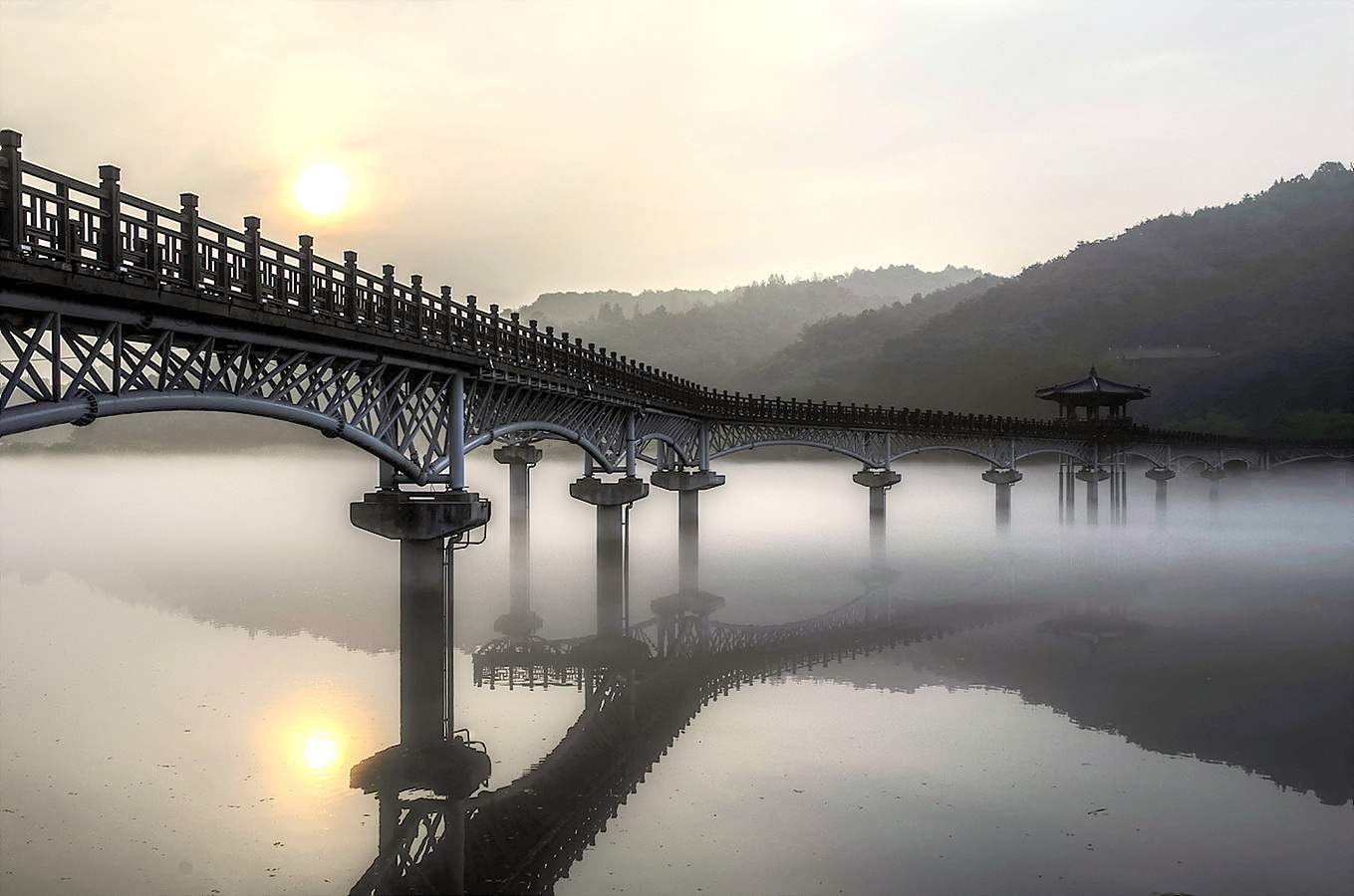 https://mdw-travel-data-us-east-1.s3.amazonaws.com/img/country/South-Korea/Andong-Woryeonggyo-Bridge/img_02.jpg