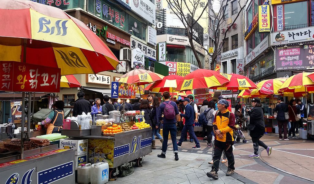https://mdw-travel-data-us-east-1.s3.amazonaws.com/img/country/South-Korea/BIFF-Square/img_01.jpg