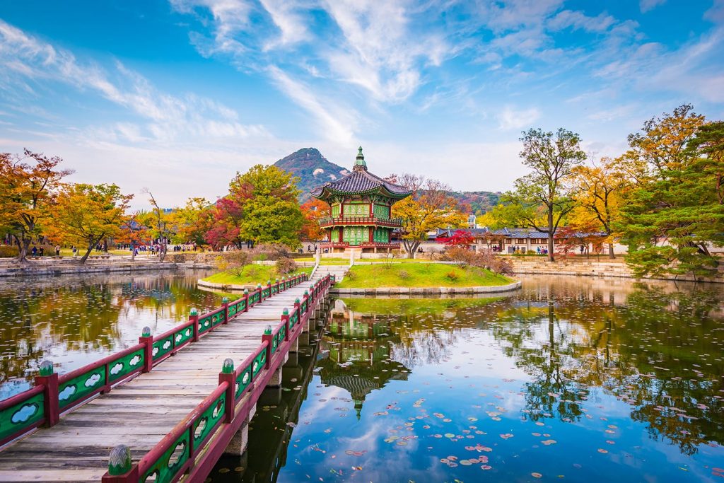 https://mdw-travel-data-us-east-1.s3.amazonaws.com/img/country/South-Korea/Baekyang-Temple/img_01.jpg