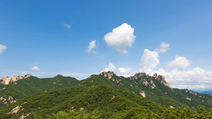 https://mdw-travel-data-us-east-1.s3.amazonaws.com/img/country/South-Korea/Bujeoksan-Mountain/img_02.jpg