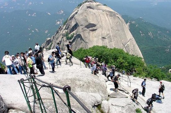 https://mdw-travel-data-us-east-1.s3.amazonaws.com/img/country/South-Korea/Bujeoksan-Mountain/img_05.jpg