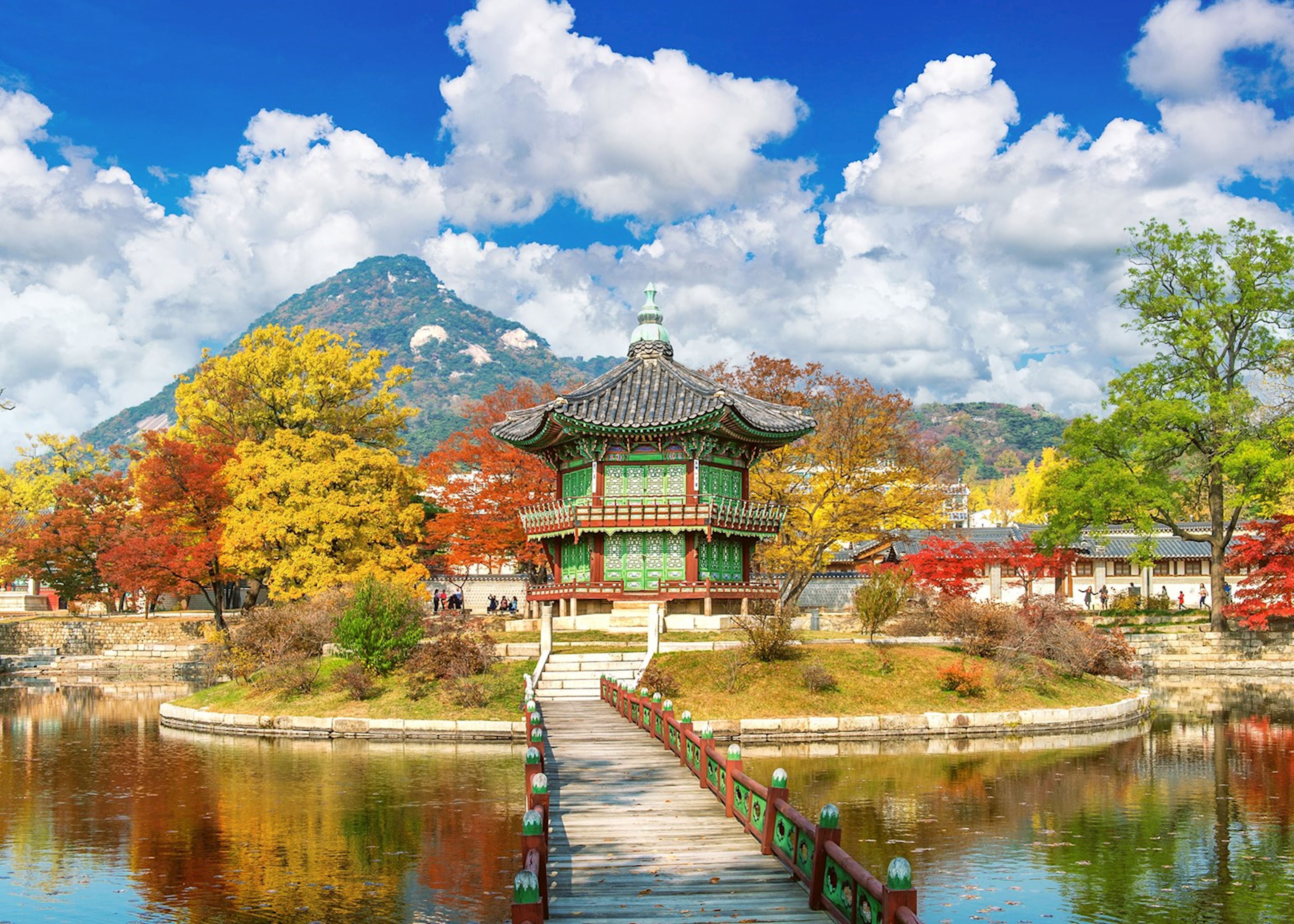 https://mdw-travel-data-us-east-1.s3.amazonaws.com/img/country/South-Korea/Bulyeongsa-Temple/img_03.jpg