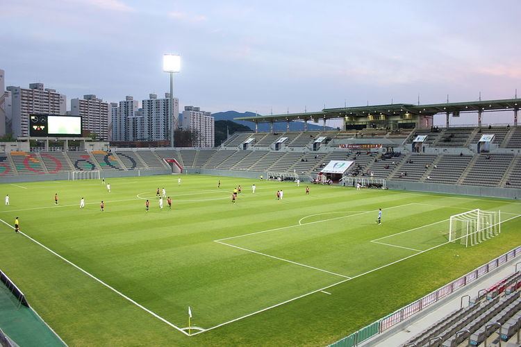 https://mdw-travel-data-us-east-1.s3.amazonaws.com/img/country/South-Korea/Changwon-World-Cup-Stadium/img_03.jpg