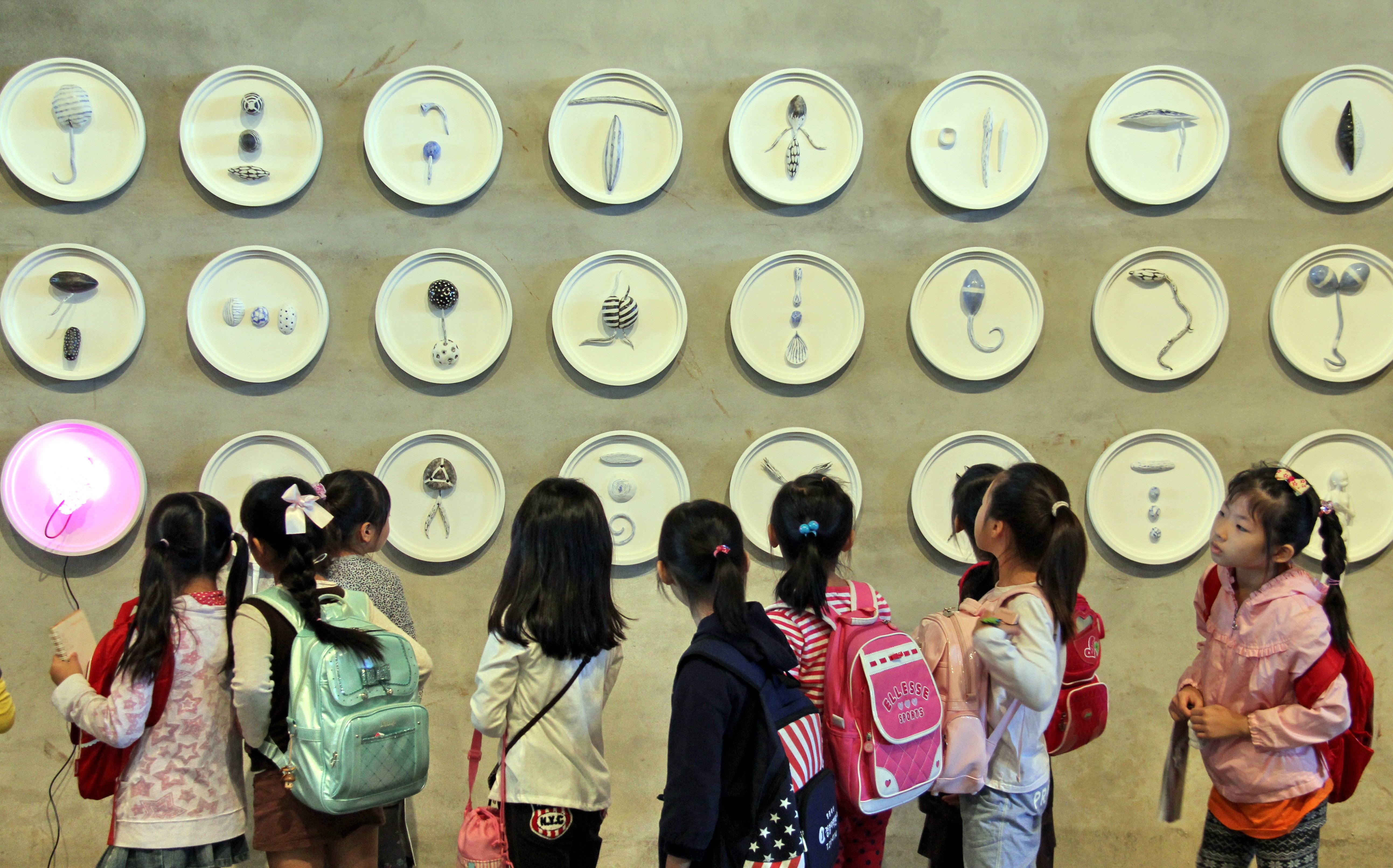 https://mdw-travel-data-us-east-1.s3.amazonaws.com/img/country/South-Korea/Cheongju-Craft-Biennale/img_02.jpg