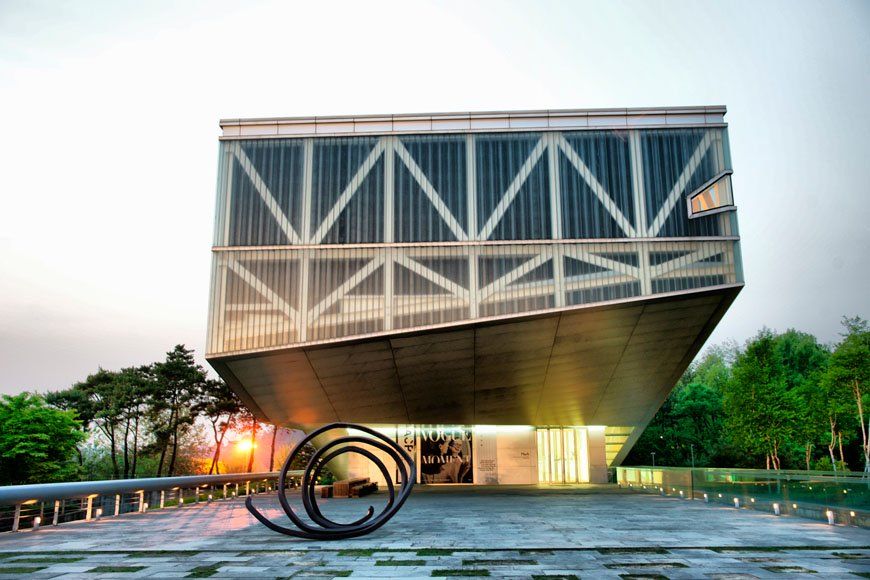 https://mdw-travel-data-us-east-1.s3.amazonaws.com/img/country/South-Korea/Chosun-University-Museum-of-Art/img_02.jpg