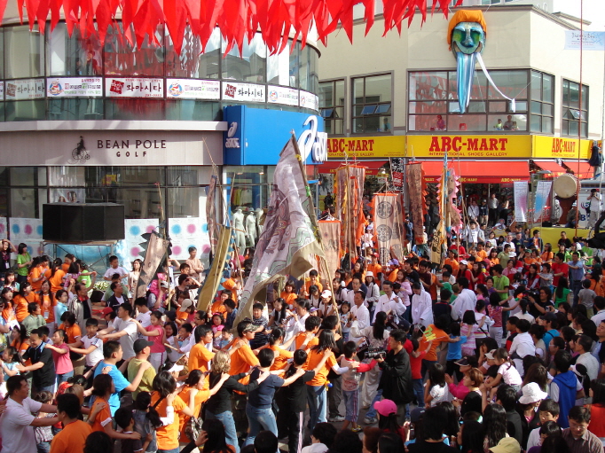 https://mdw-travel-data-us-east-1.s3.amazonaws.com/img/country/South-Korea/Chuncheon-International-Mime-Festival/img_01.jpg