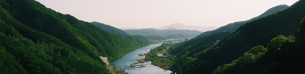 https://mdw-travel-data-us-east-1.s3.amazonaws.com/img/country/South-Korea/Chuncheon-Pho-Street/img_02.jpg