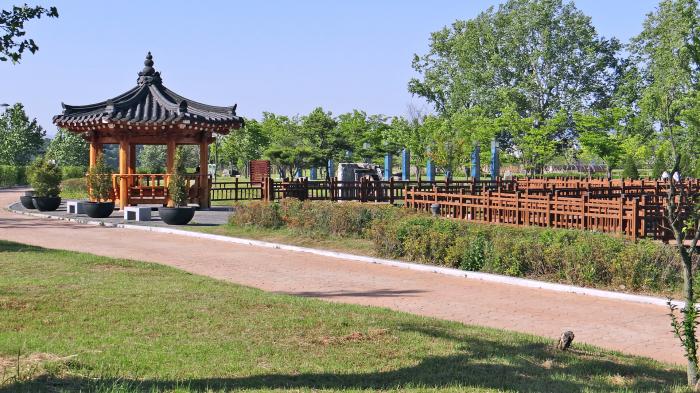 https://mdw-travel-data-us-east-1.s3.amazonaws.com/img/country/South-Korea/Chungju-World-Martial-Arts-Festival/img_01.jpg