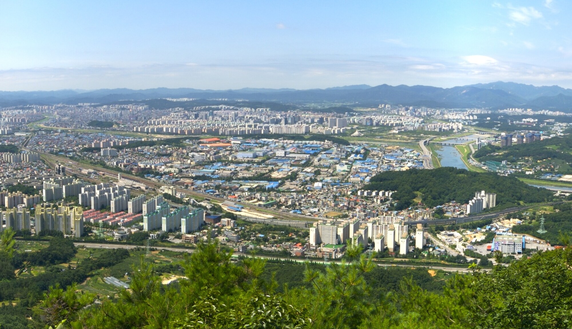 https://mdw-travel-data-us-east-1.s3.amazonaws.com/img/country/South-Korea/Daedeok-Techno-Valley/img_02.jpg