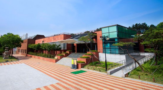 https://mdw-travel-data-us-east-1.s3.amazonaws.com/img/country/South-Korea/Daegu-National-Museum/img_01.jpg