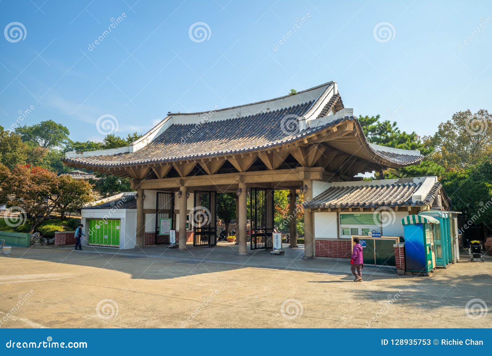 https://mdw-travel-data-us-east-1.s3.amazonaws.com/img/country/South-Korea/Dalseong-Fortress/img_00.jpg