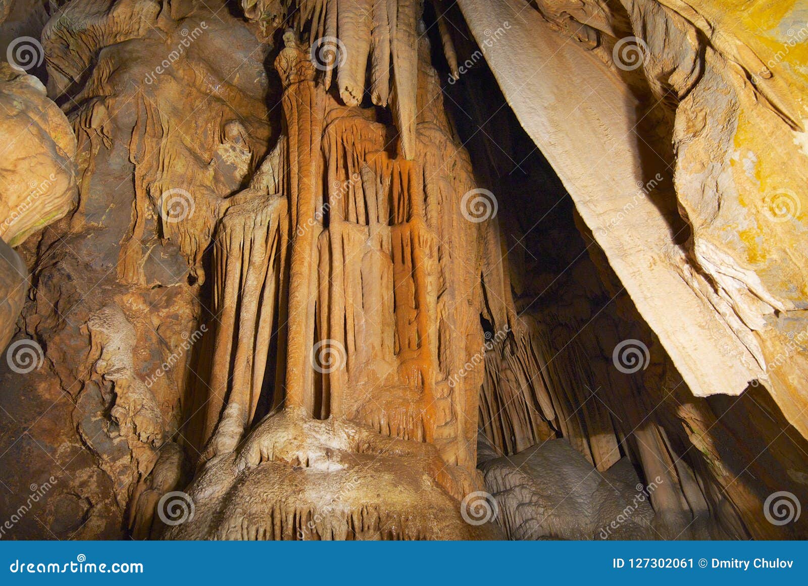 https://mdw-travel-data-us-east-1.s3.amazonaws.com/img/country/South-Korea/Danyang-Gosu-Cave/img_02.jpg