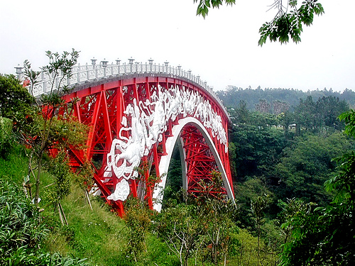 https://mdw-travel-data-us-east-1.s3.amazonaws.com/img/country/South-Korea/Dolsandaegyo-Bridge/img_01.jpg
