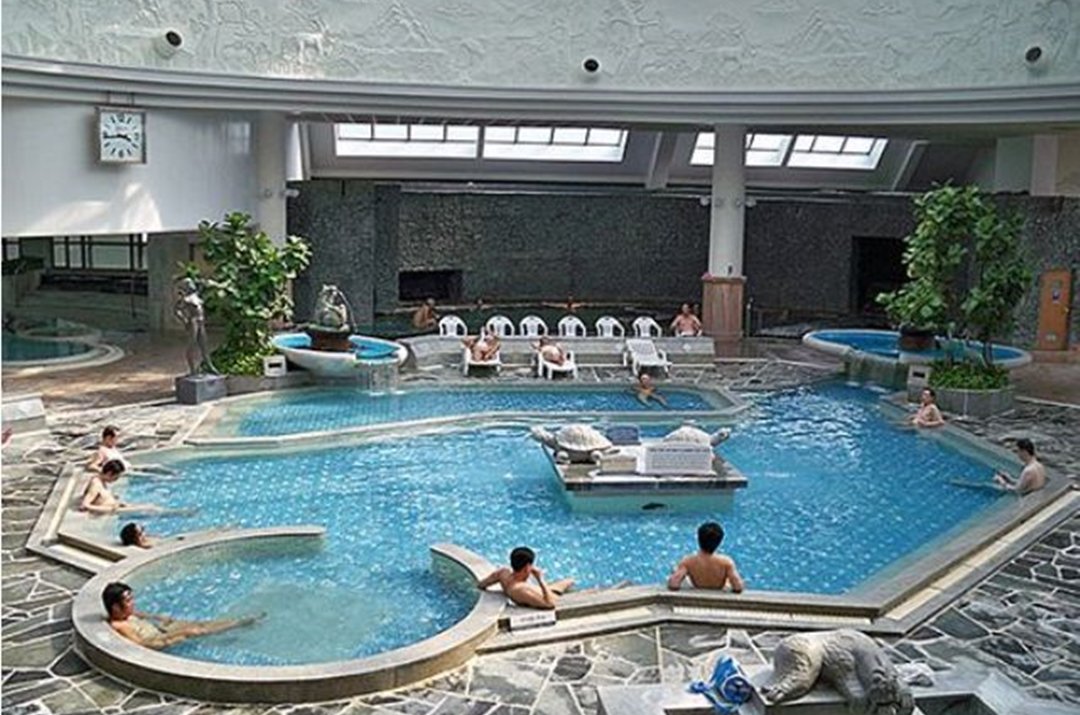 https://mdw-travel-data-us-east-1.s3.amazonaws.com/img/country/South-Korea/Dongnae-Hot-Springs/img_01.jpg